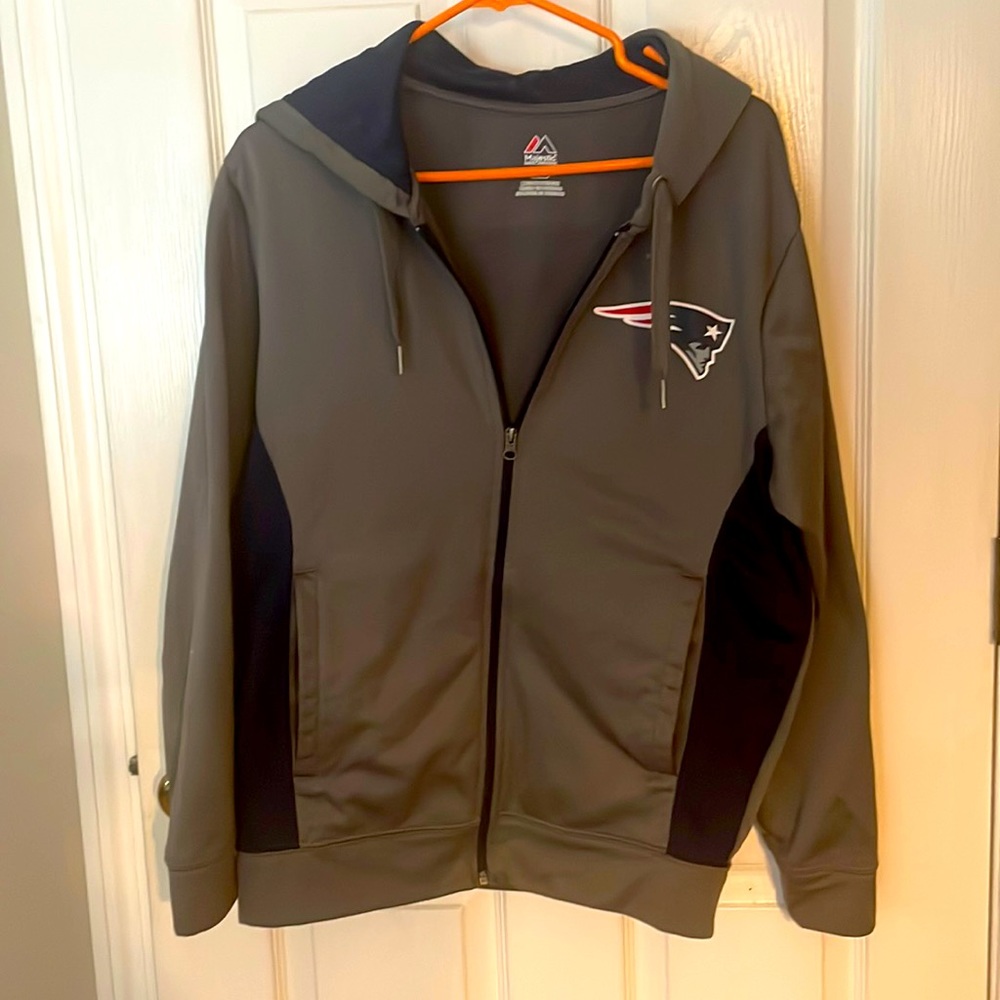 Like new New England Patriots hoodie size small zip up great year round hoodie